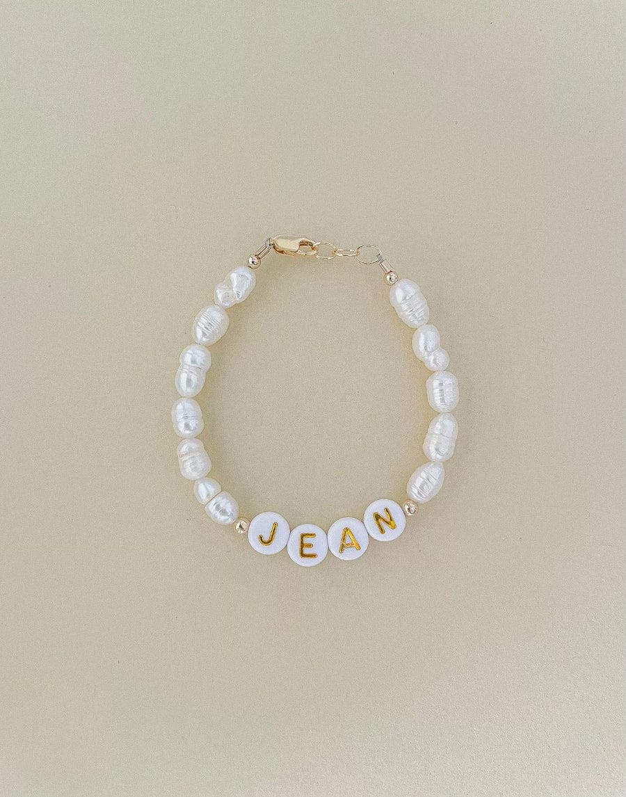 Custom Pearl Name Bracelet with Gold Letters – Personalized Mom & Baby Jewelry