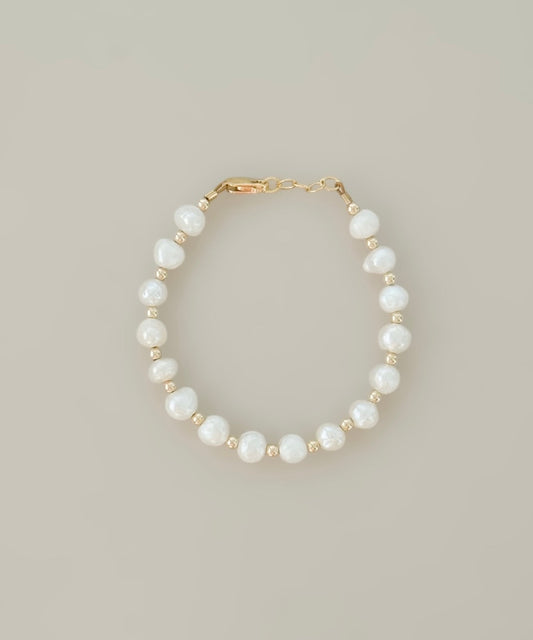 Freshwater Pearl Bracelet with Gold Beads