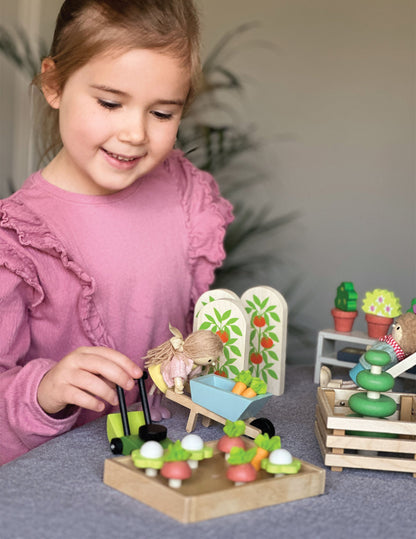 Greenhouse and Garden Set